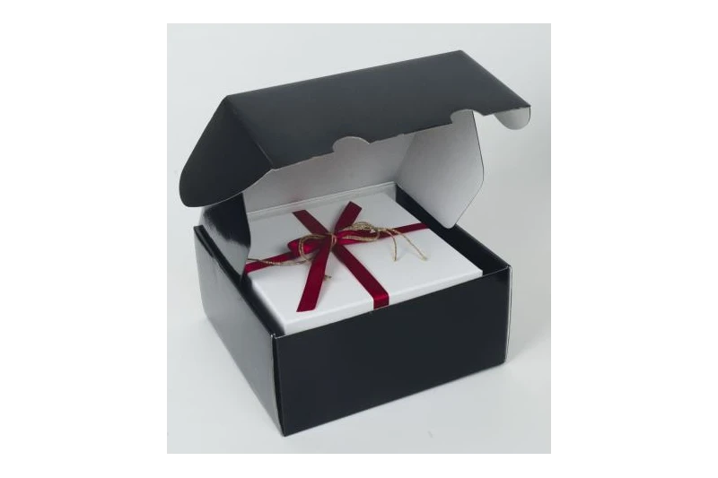 boites-d-expedition-brillantes (1)